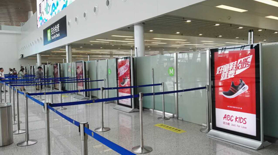 廈門機場燈箱廣告